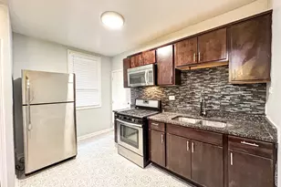 7926 S Luella Ave, Chicago, IL 60617 - Photo 11