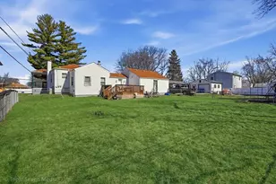 2357 Caton Farm Rd, Crest Hill, IL 60403 - Photo 9