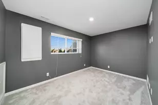 1004 Atterberg Rd, South Elgin, IL 60177 - Photo 19