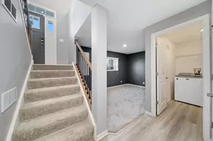 1004 Atterberg Rd, South Elgin, IL 60177 - Photo 17