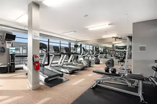 1151 W 14th Pl, Chicago, IL 60608 - Photo 19