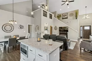 539 Sudbury Cir, Oswego, IL 60543 - Photo 9