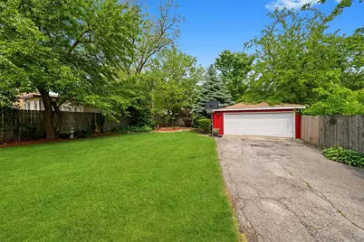 9209 S Hoyne Avenue, Chicago, IL 60643 - Photo 33