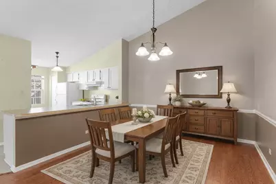 217 Juniper Circle, Streamwood, IL 60107 - Photo 9