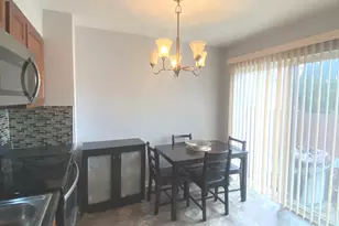 18W268 Standish Ln, Villa Park, IL 60181 - Photo 5