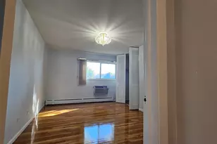 9588 Terrace Pl, Des Plaines, IL 60016 - Photo 9