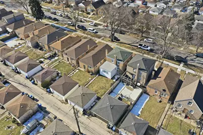 9527 S Woodlawn Avenue, Chicago, IL 60628 - Photo 31