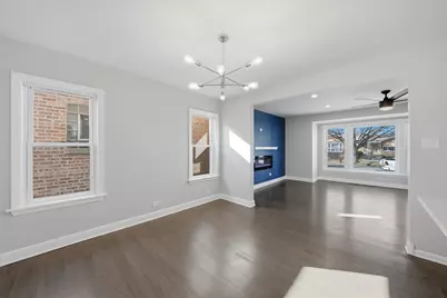 9527 S Woodlawn Avenue, Chicago, IL 60628 - Photo 7