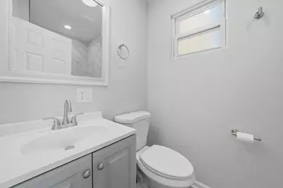 9527 S Woodlawn Avenue, Chicago, IL 60628 - Photo 15