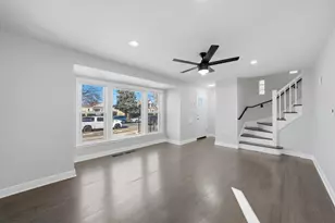 9527 S Woodlawn Ave, Chicago, IL 60628 - Photo 3