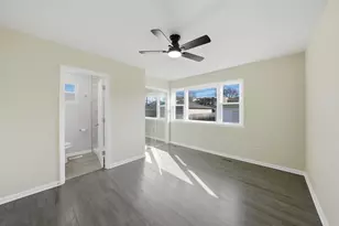 9527 S Woodlawn Ave, Chicago, IL 60628 - Photo 13