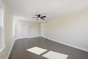 9527 S Woodlawn Ave, Chicago, IL 60628 - Photo 17