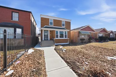 9527 S Woodlawn Avenue, Chicago, IL 60628 - Photo 1