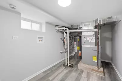 9527 S Woodlawn Avenue, Chicago, IL 60628 - Photo 25