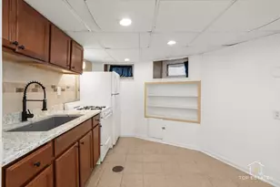 19 S 4th Ave, Saint Charles, IL 60174 - Photo 3