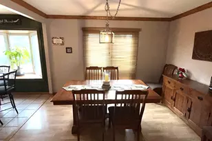 2S230 Ivy Ln, Lombard, IL 60148 - Photo 5