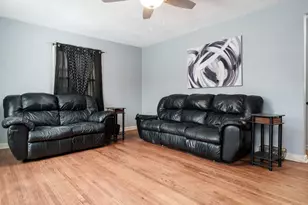 1908 Melrose St, Rockford, IL 61103 - Photo 5