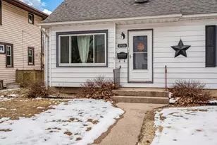 1908 Melrose St, Rockford, IL 61103 - Photo 3