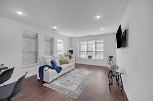 3817 S Ellis Ave, Chicago, IL 60653 - Photo 3