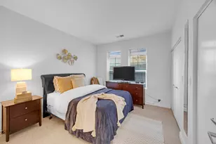 3817 S Ellis Ave, Chicago, IL 60653 - Photo 9