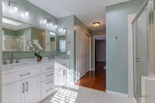 275 Saddle Back Rd, Vernon Hills, IL 60061 - Photo 21