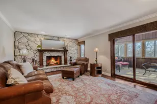 3881 Bordeaux Dr, Hoffman Estates, IL 60192 - Photo 13