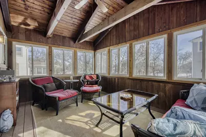 3881 Bordeaux Drive, Hoffman Estates, IL 60192 - Photo 17