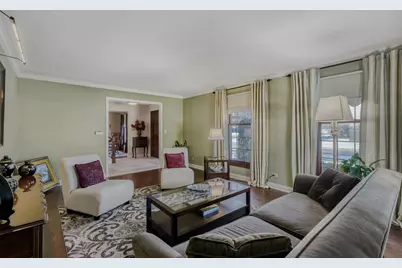 3881 Bordeaux Drive, Hoffman Estates, IL 60192 - Photo 3