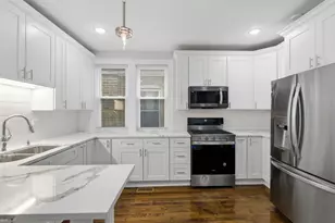 2950 N Lowell Ave, Chicago, IL 60641 - Photo 13