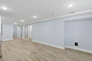 2950 N Lowell Ave, Chicago, IL 60641 - Photo 37