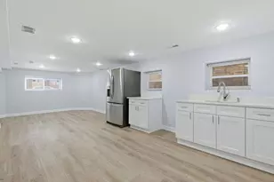 2950 N Lowell Ave, Chicago, IL 60641 - Photo 35