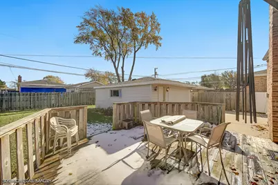 8121 McVicker Avenue, Burbank, IL 60459 - Photo 17