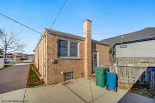 8121 McVicker Ave, Burbank, IL 60459 - Photo 19