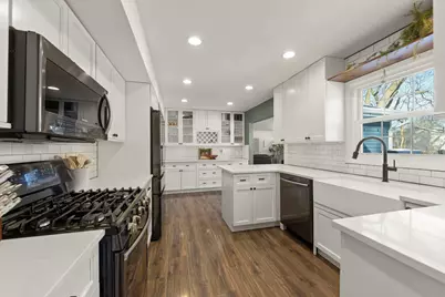 35 Cloverdale Lane, Schaumburg, IL 60194 - Photo 9