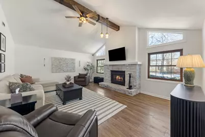 35 Cloverdale Lane, Schaumburg, IL 60194 - Photo 11