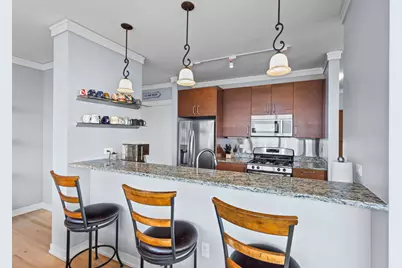 1570 Elmwood Avenue #1111, Evanston, IL 60201 - Photo 7