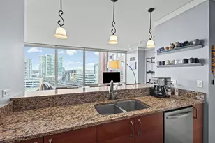 1570 Elmwood Ave, Evanston, IL 60201 - Photo 5