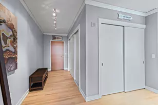 1570 Elmwood Ave, Evanston, IL 60201 - Photo 21