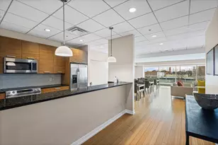 1570 Elmwood Ave, Evanston, IL 60201 - Photo 29