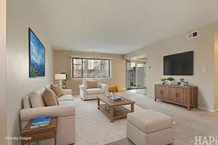 642 Whalom Ln, Schaumburg, IL 60173 - Photo 7