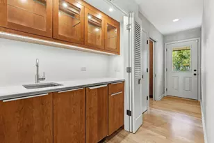 901 S Burton Pl, Arlington Heights, IL 60005 - Photo 39