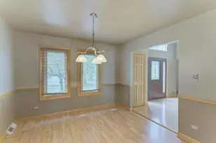 11358 Hummingbird Ln, Mokena, IL 60448 - Photo 9