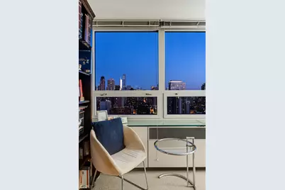 88 W Schiller Street #2602, Chicago, IL 60610 - Photo 33