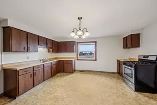 11N455 Tower Rd, Hampshire, IL 60140 - Photo 11