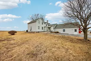 11N455 Tower Rd, Hampshire, IL 60140 - Photo 3