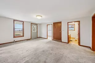 11N455 Tower Rd, Hampshire, IL 60140 - Photo 9