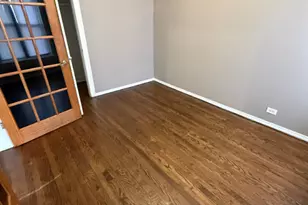 609 E 60th St, Chicago, IL 60637 - Photo 7