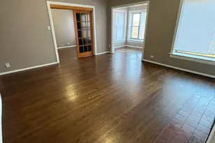 609 E 60th St, Chicago, IL 60637 - Photo 3