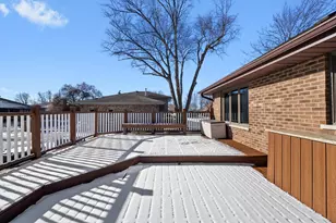 8125 Elizabeth Ave, Orland Park, IL 60462 - Photo 37