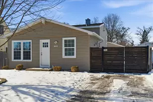 1526 Ridgeway Ave, Round Lake Beach, IL 60073 - Photo 1